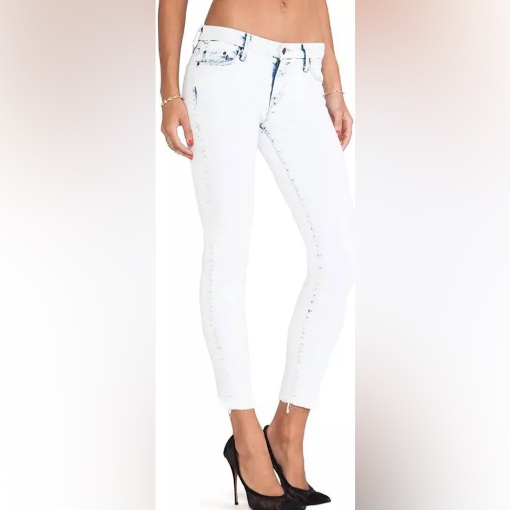 Mother Looker Ankle Free Bleached Jean in Out of the Box Blue White Size 26